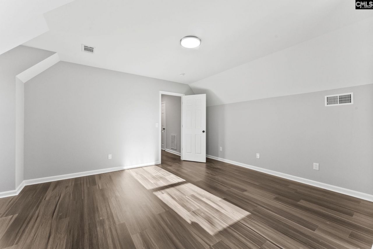 209 Beaver Creek Drive  Photo 28