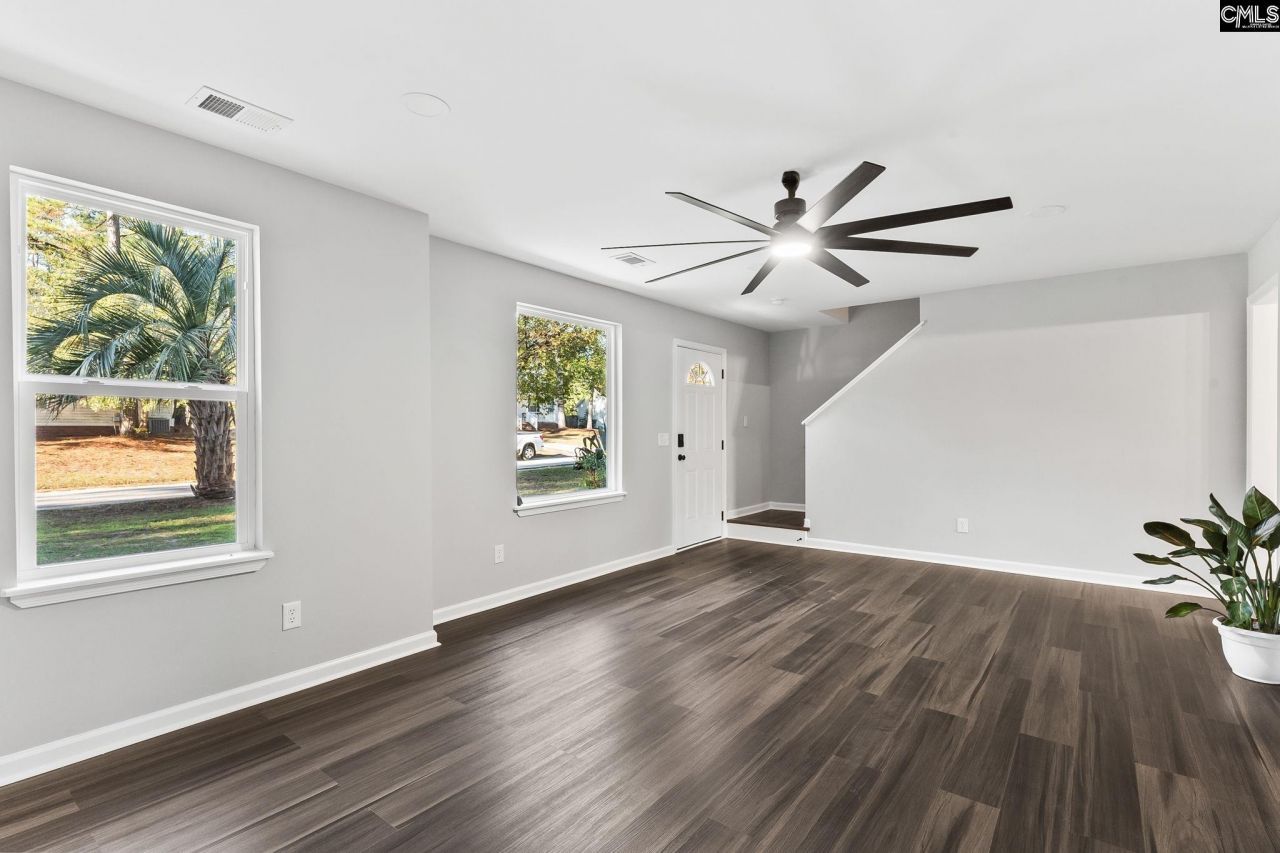 209 Beaver Creek Drive  Photo 5