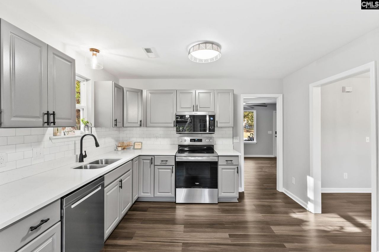 209 Beaver Creek Drive  Photo 9