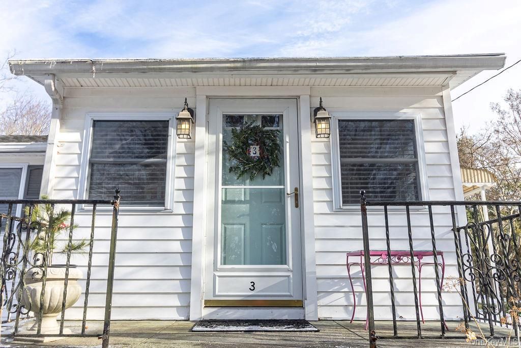 3 Vine Road, Rocky Point, NY 11778 Main Photo