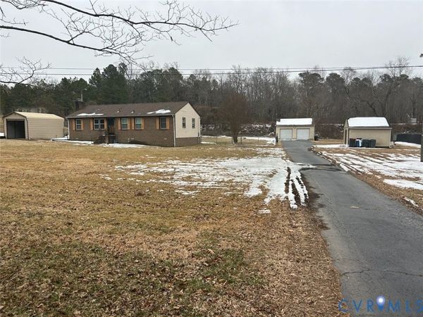 16111 Happy Hill Road, Chester, VA 23834