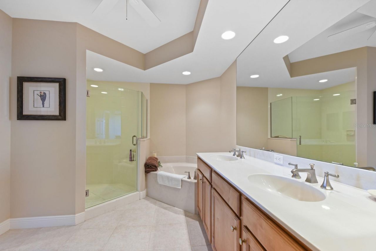 3333 Sunset Key Circle, Unit 407, Punta Gorda, FL 33955 Photo