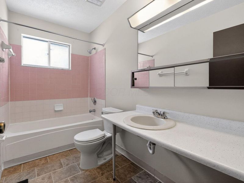 612 E Schrock Road, Westerville, OH 43081 Photo 23