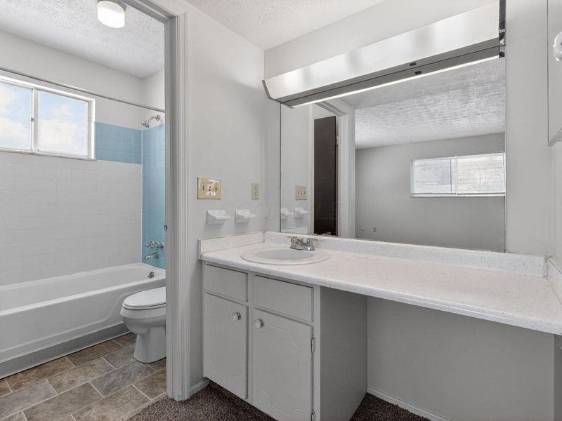 612 E Schrock Road, Westerville, OH 43081 Photo 24