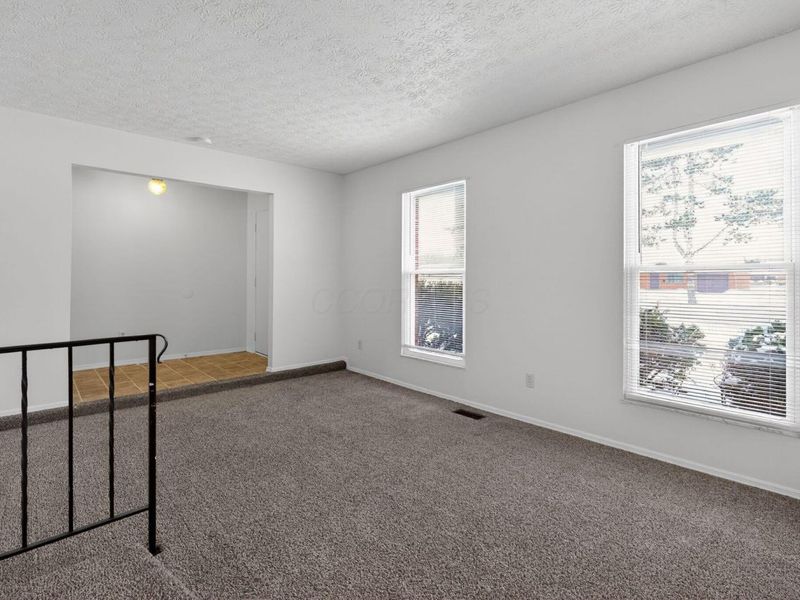 612 E Schrock Road, Westerville, OH 43081 Photo 3