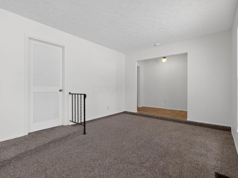 612 E Schrock Road, Westerville, OH 43081 Photo 5