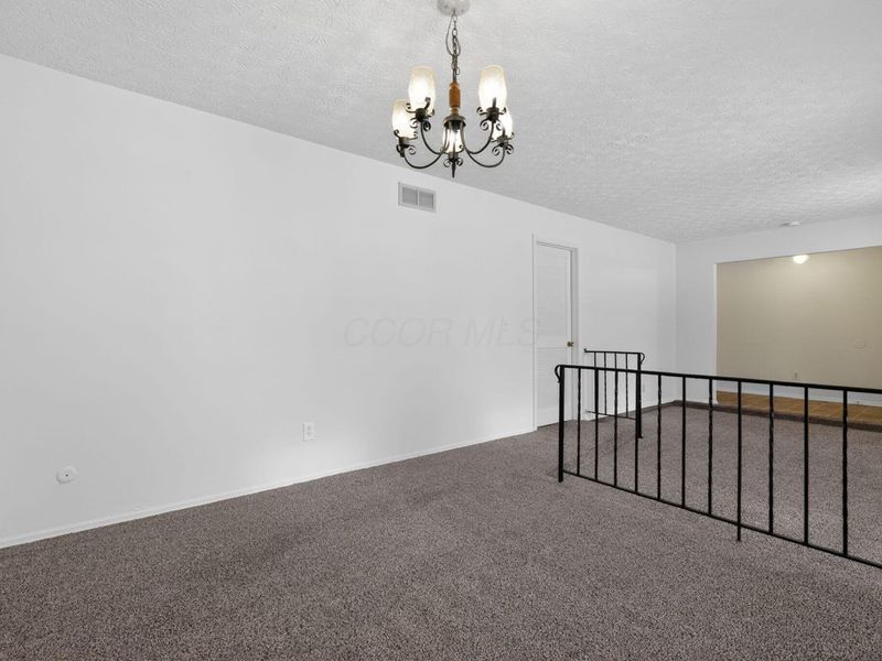 612 E Schrock Road, Westerville, OH 43081 Photo 6