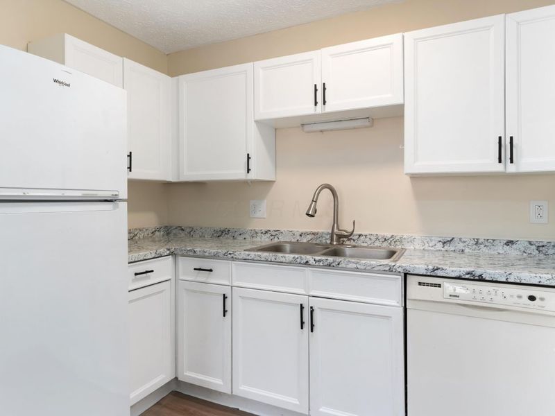 3941 Karl Road, Unit 326, Columbus, OH 43224 Photo 7