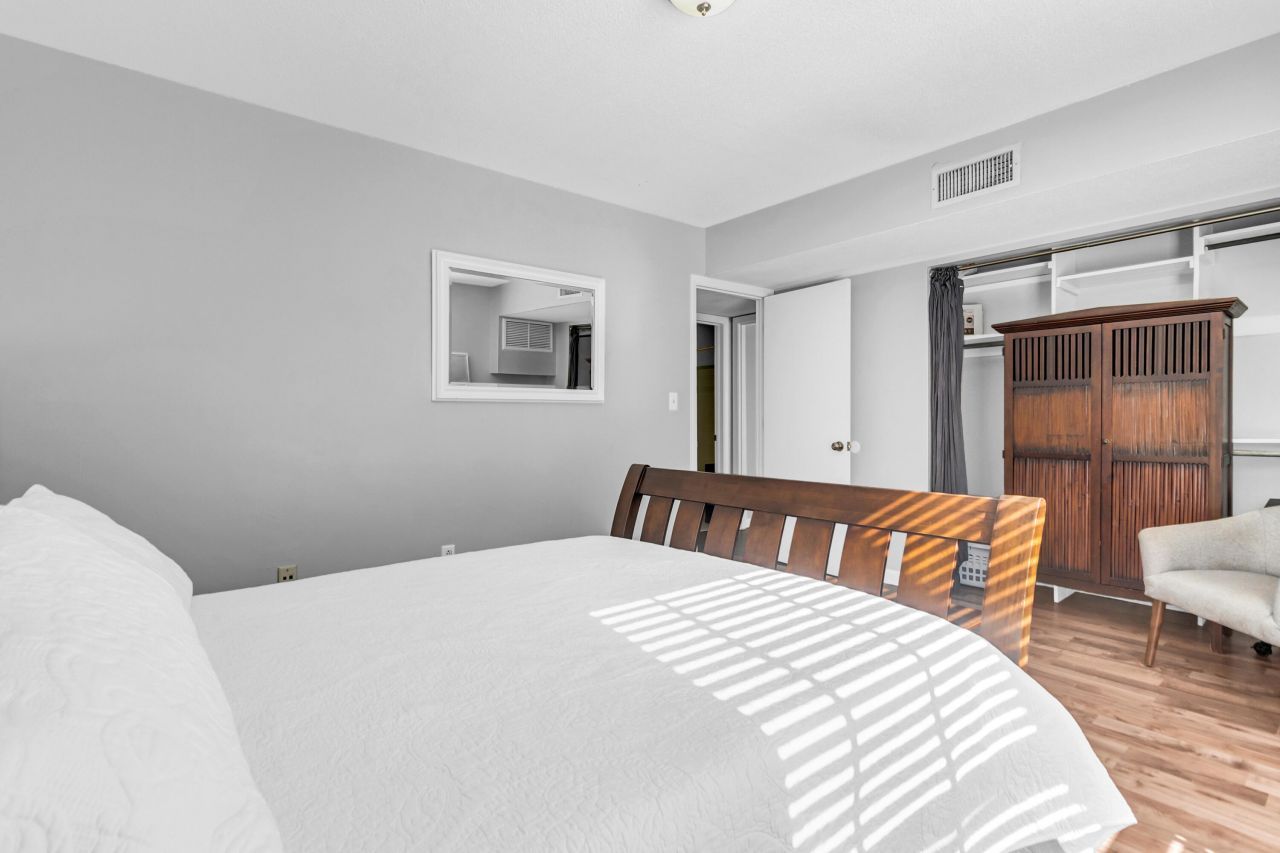 650 Cornell Street Photo 15