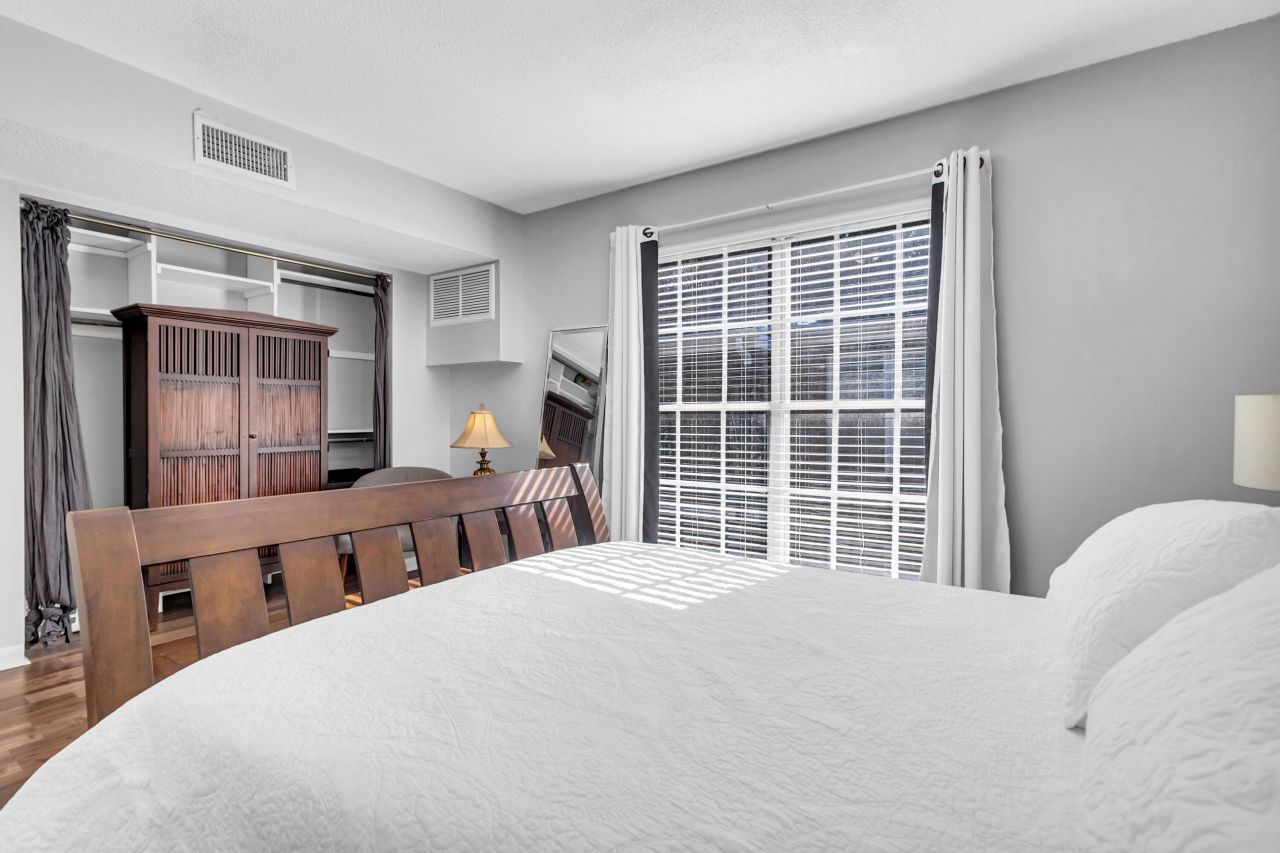 650 Cornell Street Photo 16