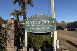 650 Cornell Street photo 4