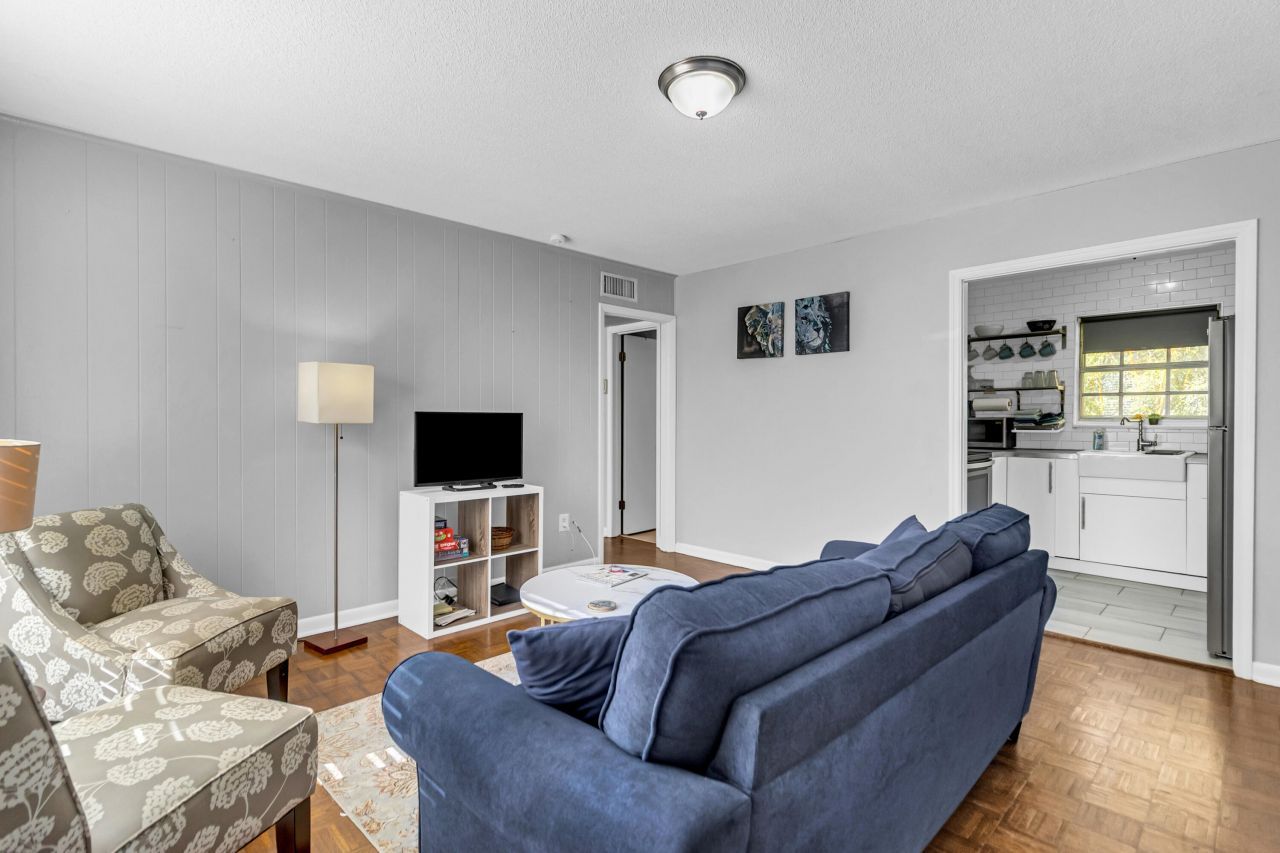 650 Cornell Street Photo 23