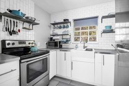 650 Cornell Street photo 4