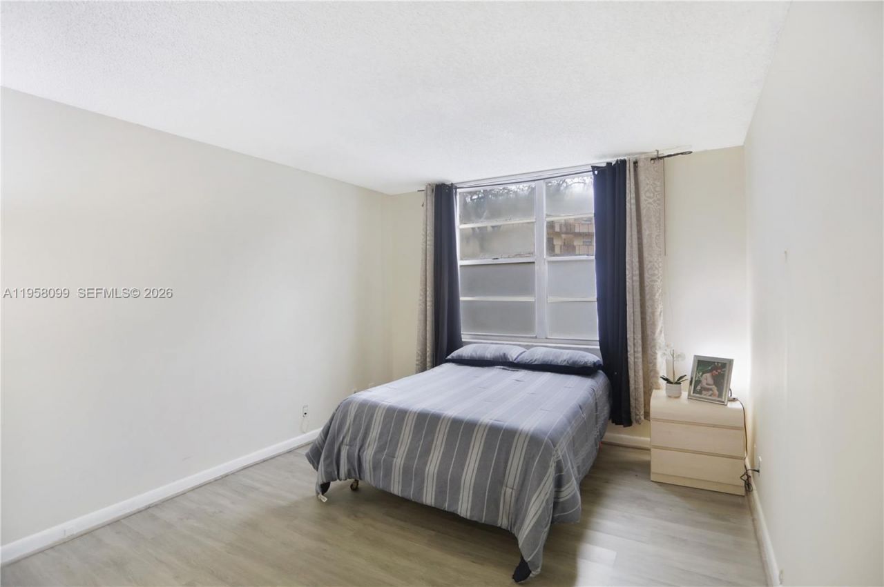 6600 Cypress Rd, Unit 105, Plantation, FL 33317 Photo