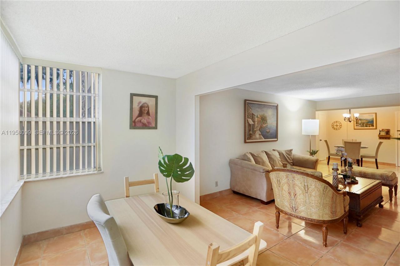 6600 Cypress Rd, Unit 105, Plantation, FL 33317 Photo