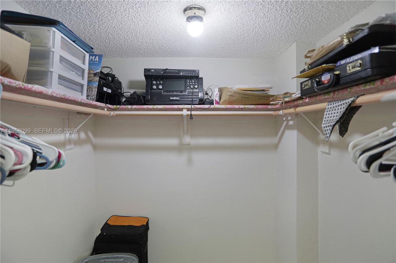 6600 Cypress Rd , Unit 105, Plantation, FL 33317 Photo