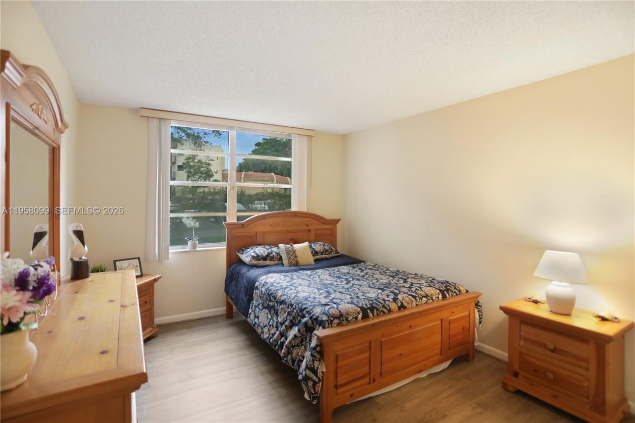 6600 Cypress Rd, Unit 105, Plantation, FL 33317 Photo