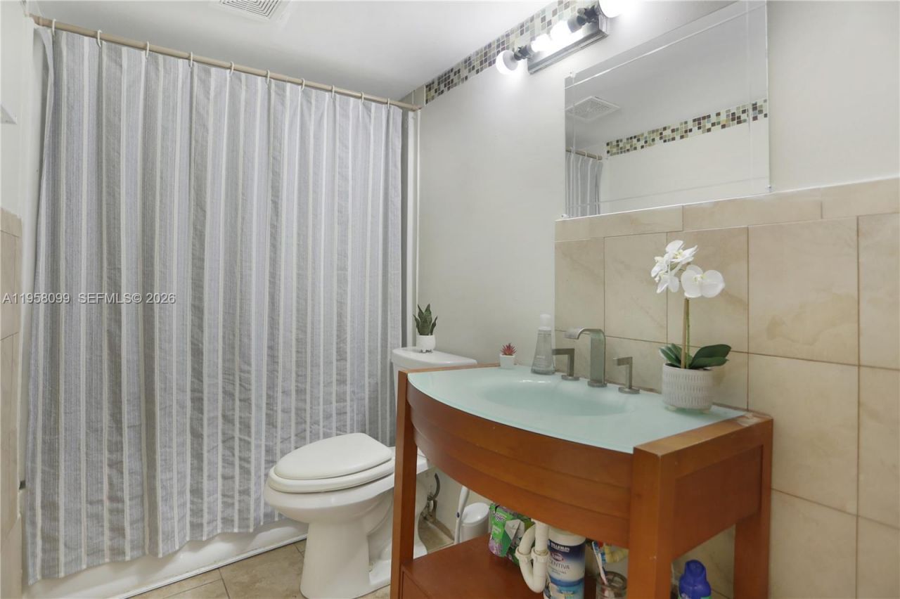 6600 Cypress Rd, Unit 105, Plantation, FL 33317 Photo
