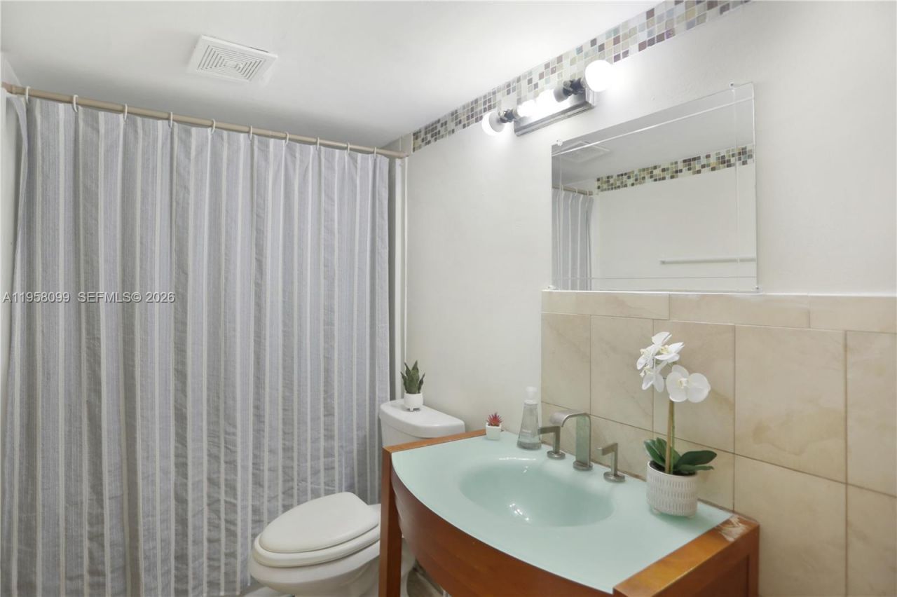 6600 Cypress Rd, Unit 105, Plantation, FL 33317 Photo