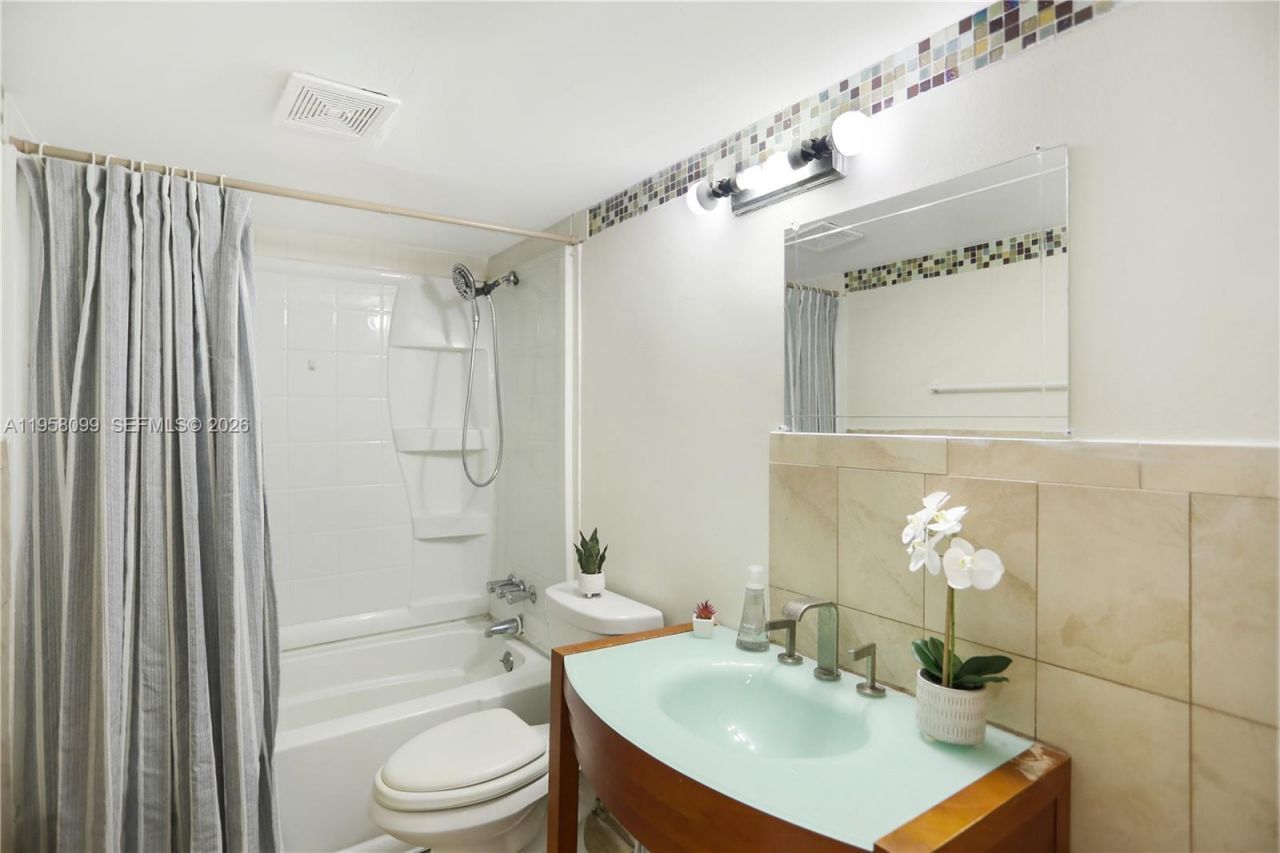 6600 Cypress Rd, Unit 105, Plantation, FL 33317 Photo