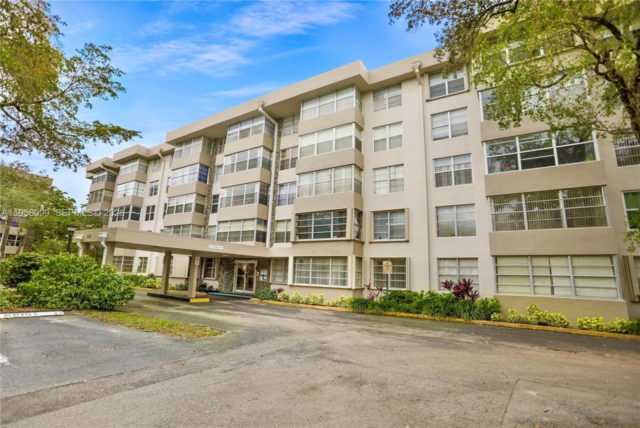 6600 Cypress Rd , Unit 105, Plantation, FL 33317 Photo