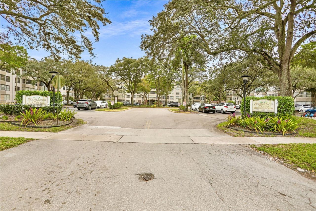 6600 Cypress Rd, Unit 105, Plantation, FL 33317 Photo