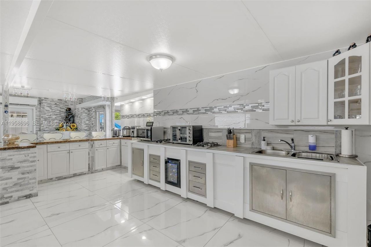 Please Call For Address, Miami, FL 33177 Photo