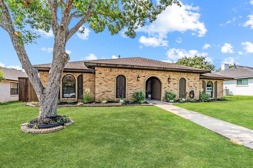 1946 Chesham Drive, Carrollton, TX 75007 Main Photo