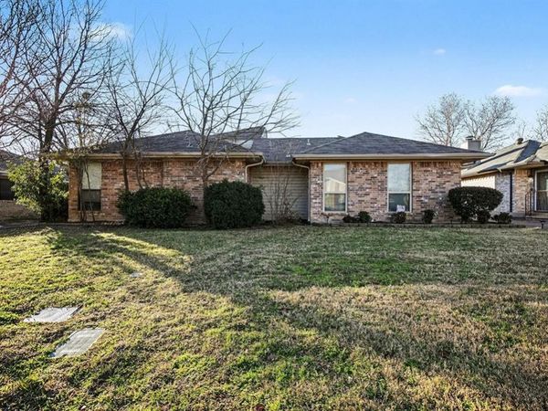 5706 Bramblewood Court, Arlington, TX 76017