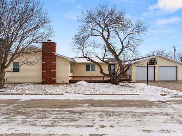 105 Mechanic Street, Middletown, IA 52638