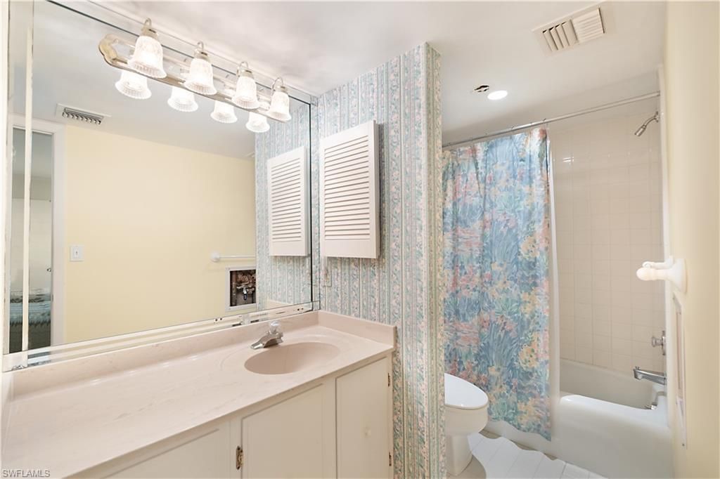 3443 Gulf Shore Blvd N, Unit 504, Naples, FL 34103 Photo