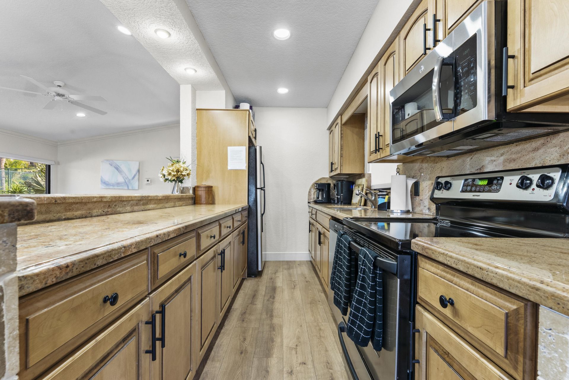 1167 Hillsboro Mile, Unit 709, Hillsboro Beach, FL 33062 Photo