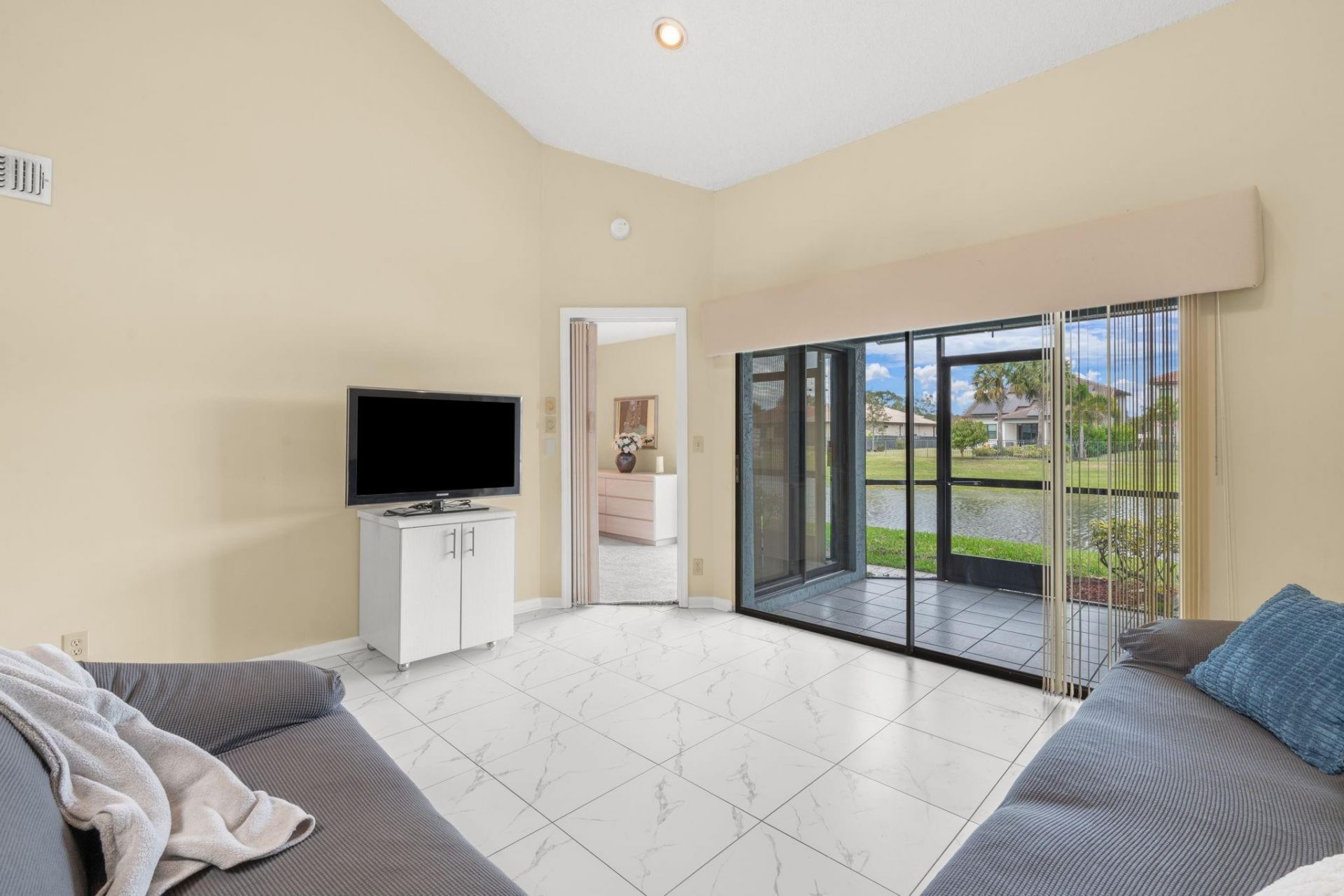8371 Waterford Circle, Unit 8371, Tamarac, FL 33321 Photo