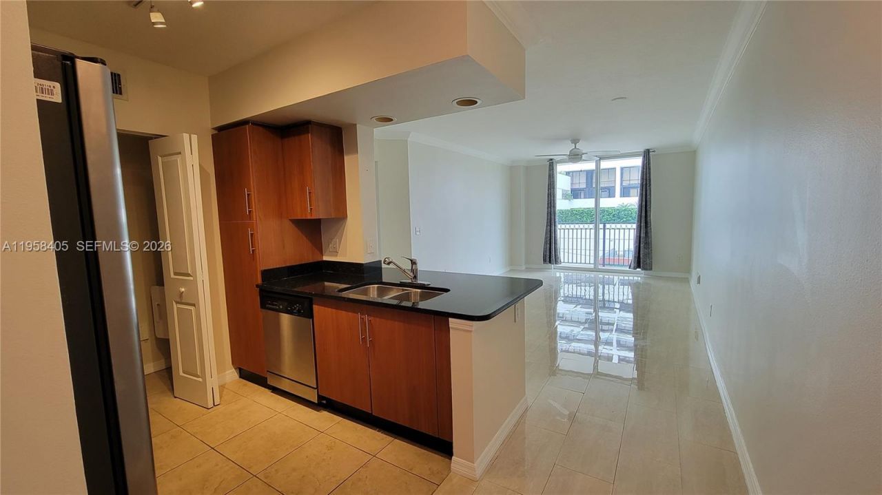 600 S Dixie Hwy, Unit 359, West Palm Beach, FL 33401 Photo