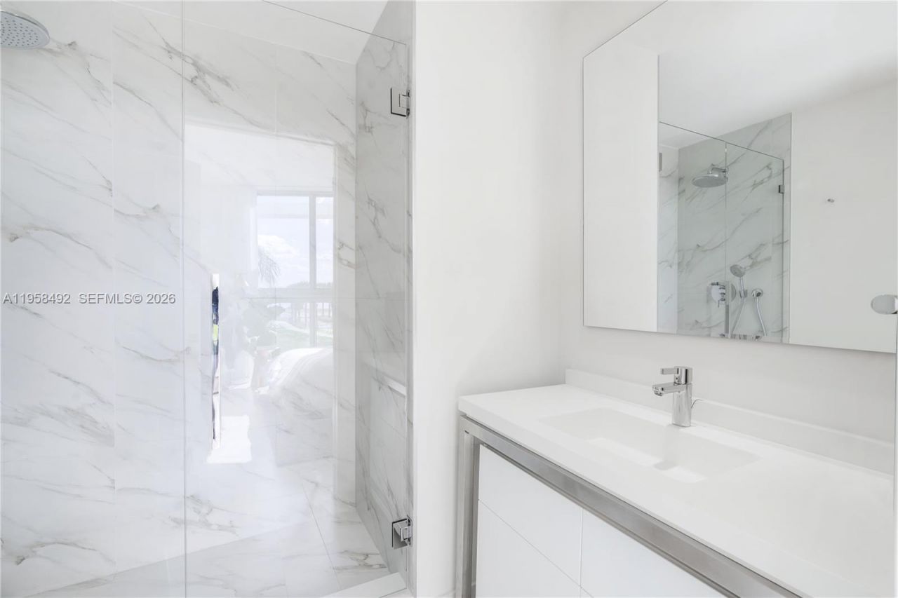 2000 Metropica Way, Unit 203, Sunrise, FL 33323 Photo