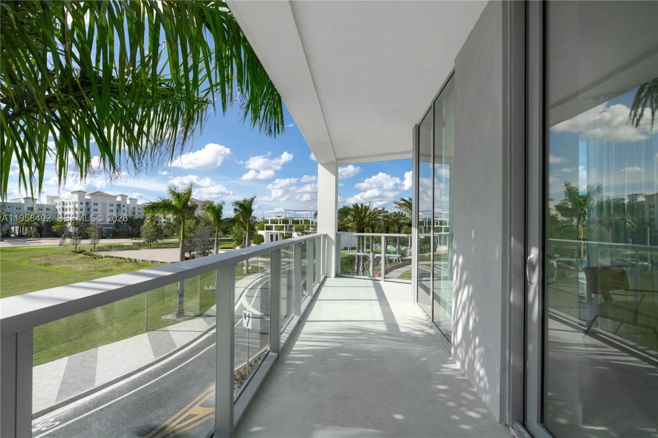 2000 Metropica Way, Unit 203, Sunrise, FL 33323 Photo