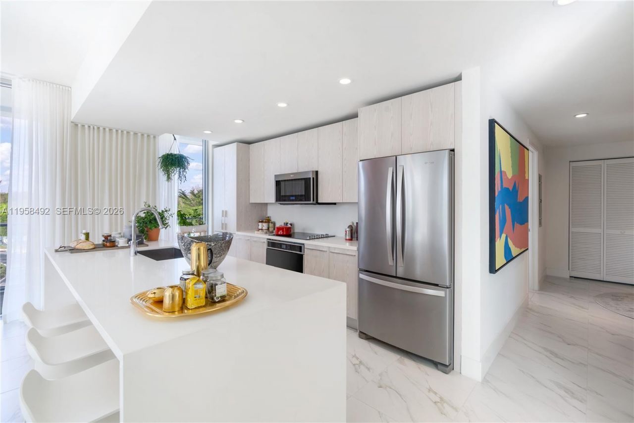 2000 Metropica Way, Unit 203, Sunrise, FL 33323 Photo