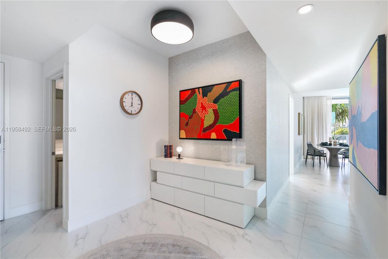 2000 Metropica Way, Unit 203, Sunrise, FL 33323 Photo