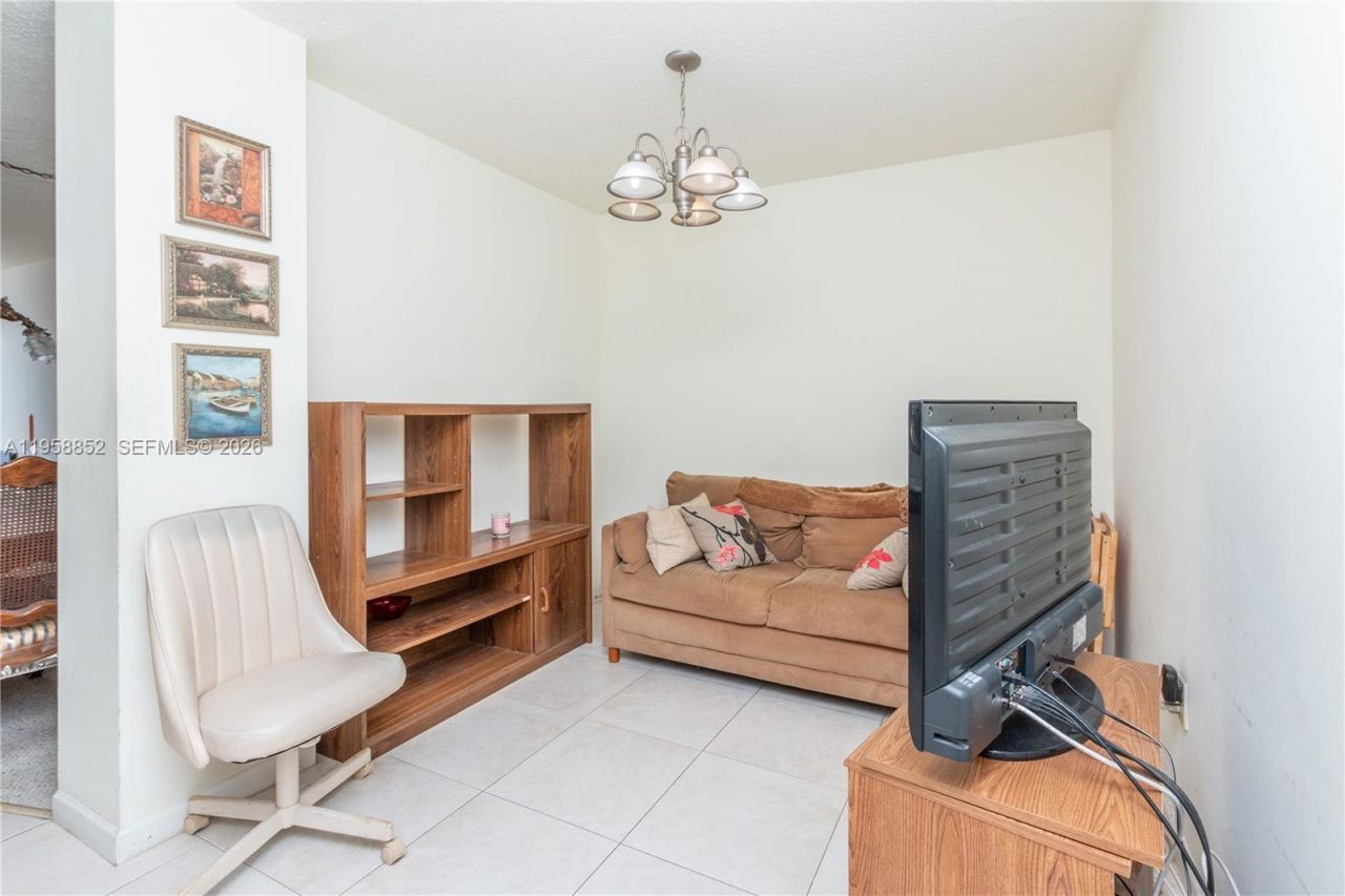 2780 NE 183rd St, Unit 1606, Aventura, FL 33160 Photo