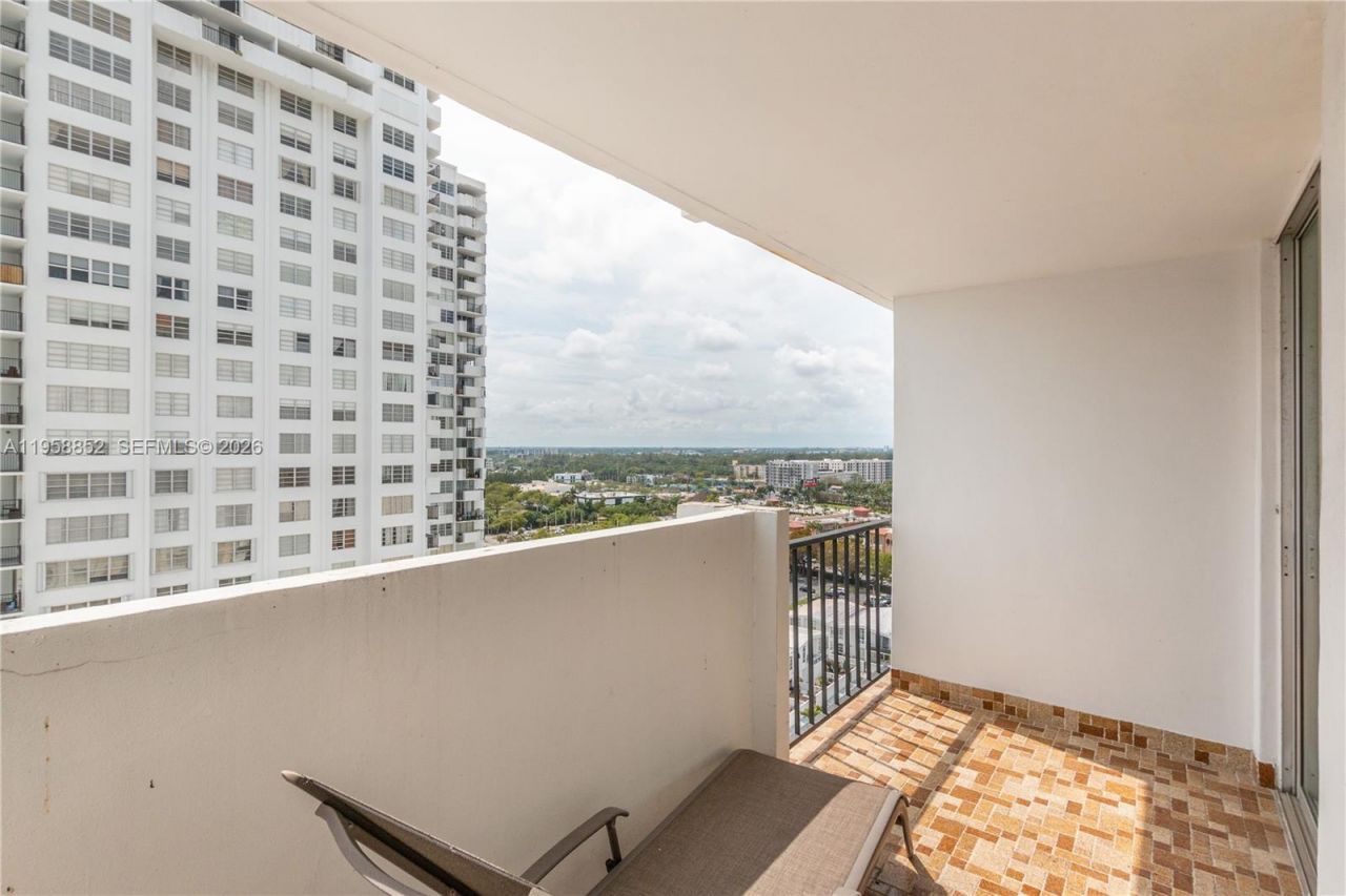 2780 NE 183rd St, Unit 1606, Aventura, FL 33160 Photo