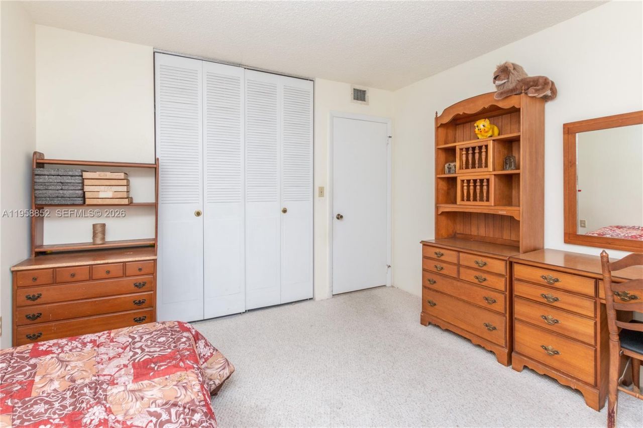 2780 NE 183rd St, Unit 1606, Aventura, FL 33160 Photo