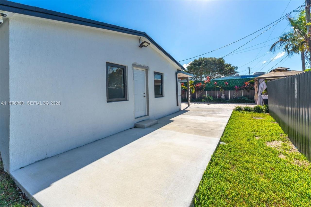 20000 Eagle Nest Rd, Unit 1, Cutler Bay, FL 33189 Photo