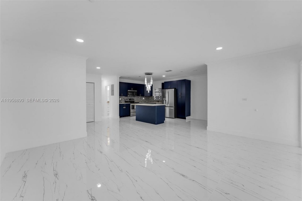 20000 Eagle Nest Rd, Unit 1, Cutler Bay, FL 33189 Photo