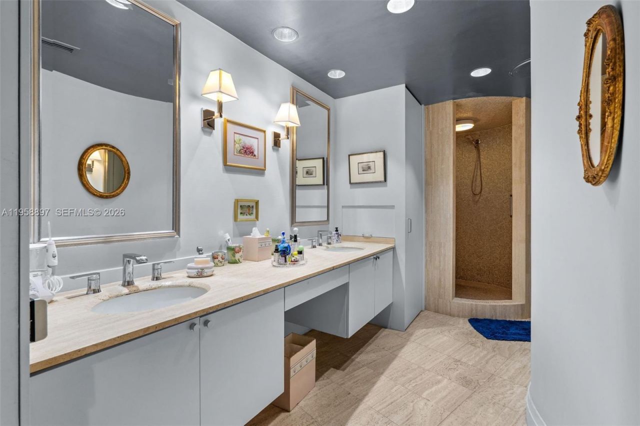 720 NE 69th St, Unit 11S, Miami, FL 33138 Photo