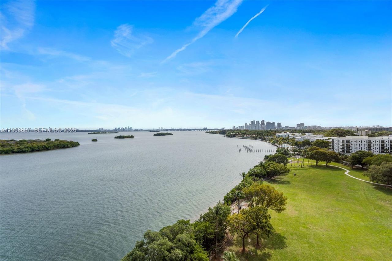 720 NE 69th St, Unit 11S, Miami, FL 33138 Photo