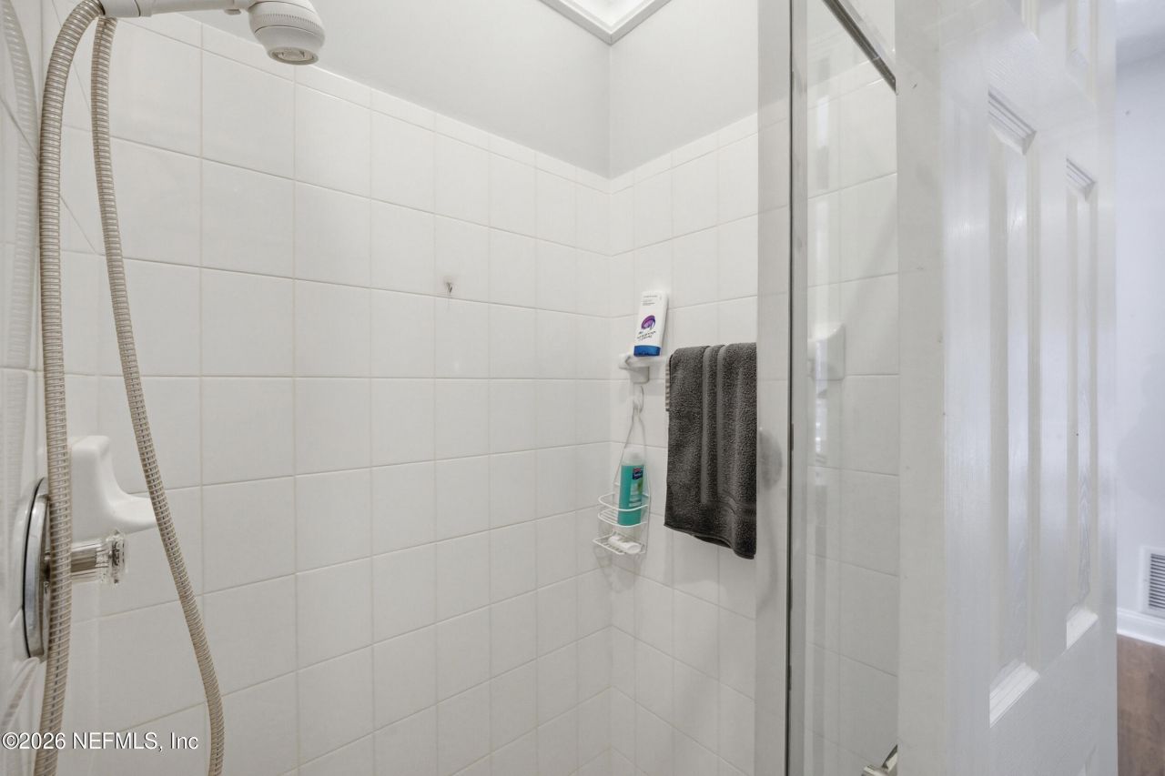 8619 Pebble Creek Lane, Jacksonville, FL 32256 Photo