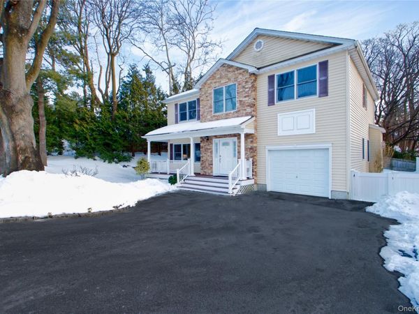 9 Revere Road, Port Washington, NY 11050