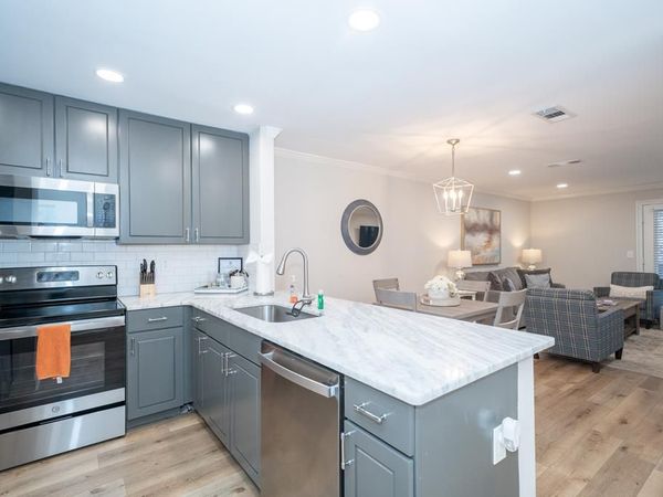 2112 Old Taylor Rd N4, Oxford, MS 38655