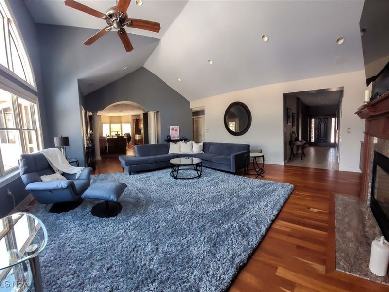 2415 Michelle Court, Willoughby Hills, OH 44094 Photo 3