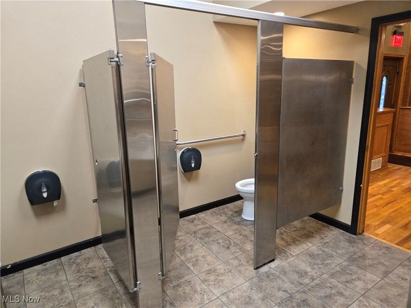 3463 Fulton Road, Cleveland, OH 44109 Photo 15